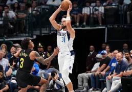 克莱·汤普森：曾是勇(yǒng)士王朝功臣(chén)，如今(jīn)迷失自(zì)我