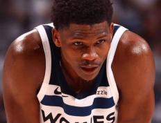 NBA太阳大逆(nì)转！森林(lín)狼最后1分鍾(zhōng)领先(xiān)7分都能输，爱德华兹41分却两罚全丟(diū)