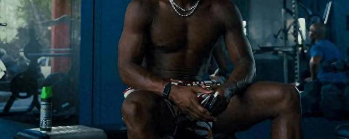 生(shēng)涯(yá)首次一阵！多诺万-米切尔ins晒出(chū)训练和休闲照