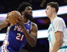 乔尔·恩比德強(qiáng)势反击，重振信(xìn)心