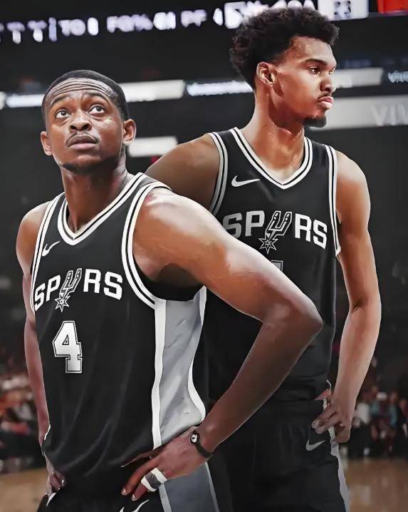 NBA，达龍(lóng)·福克斯續(xù)约评价