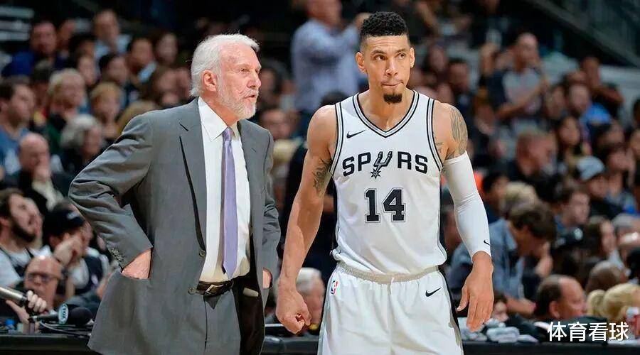 官宣！总冠军神射加盟湖人！